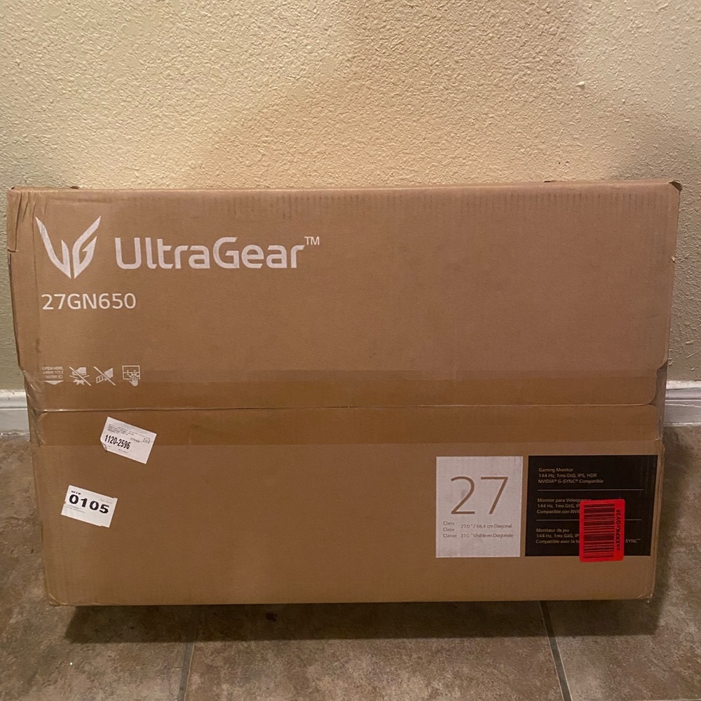 LG UltraGear Monitor 27”